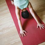 cum-sa-faci-stretching-dimineata-complex-de-5-minute-pentru.jpg